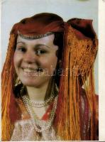 101 db modern képeslap: 51 folklórlap és 50 reklámlap / 101 modern postcards: 51 folklore cards and ...