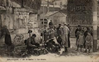 Thessaloniki shoeshine (EB)