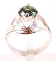 Ezüst (Ag) gyűrű szintetikus kővel / 
Silver ring with synthetic stone, s: 50, br: 3gr