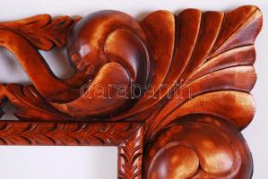 Egyedi készítésű dekoratív, faragott, pácolt, kagylós hársfa keret, hibátlan állapotban, belső: 50×4...