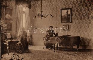 Sátoraljaújhely, Karolineum felsőbb leánynevelő intézet, fogadó terem