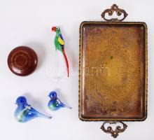 Vegyes tétel: Antik réz füles tálca, zománcozott réz ékszeres doboz, 3 db üveg madárka
