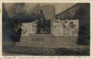 Trieste Elisabeth statue (fl)