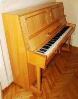 Jó állapotú, működő Ukrajna márkájú két pedálos pianínó, hangolásra szorul
