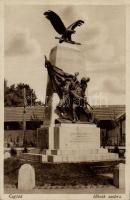 Cegléd, hősök szobra