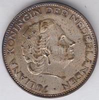 Hollandia 1959. 2 1/2G Ag "Julianna" T:2-
Netherlands 1959. 2 1/2 Gulden Ag "Juliana&...