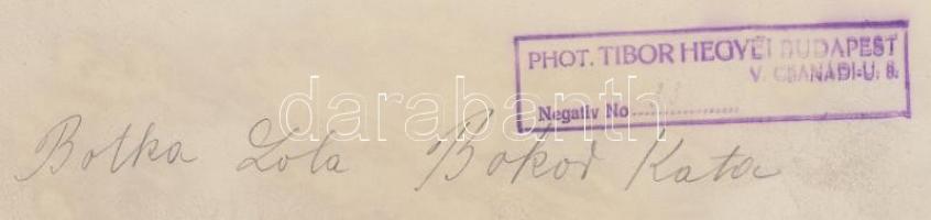 cca 1930 Hegyei Tibor (1898-1935) vintage fotója a Szentpál Olga mozgásművészeti iskola két tagja - ...