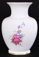 Hollóházi porcelán virág mintás váza, jelzett, matricás, hibátlan, m:18 cm