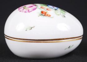 Kézzel festett tojás alakú jelzett Herendi porcelán bonbonier hibátlan állapotban, 7×5 cm /
Handpain...