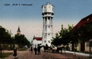 Siófok Fő tér a víztoronnyal