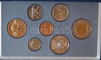 Kanada 1997. 1c, 5c, 10c, 25c, 50c, 1$, 2$ forgalmi sor dísztokban és tanúsítvánnyal! T:BU Canada 1997. 1 Cent, 5 Cents, 10 Cents, 25 Cents, 50 Cents, 1 Dollar, 2 Dollars official coin set in case with certificate! C:BU