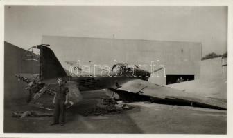 1941 Budapest Őszi Lakberendezési Vásár, lelőtt szovjet bombavető