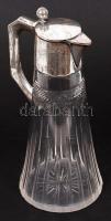 Cca 1900 Ezüst (Ag.) karaffa. Jelzett, ezüst fogóval és zsanérokkal, nyitható fedéllel, csiszolt ólomkristály üveggel, bruttó:1124 g / Silver carafes