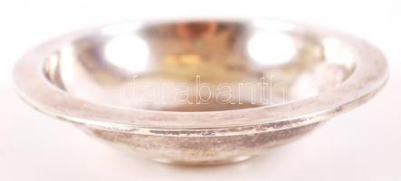 Ezüst (Ag.) tálka, benne egy 1938 Szent István 5 pengőssel. Jelzett, nettó:66 g / Silver saucer with...