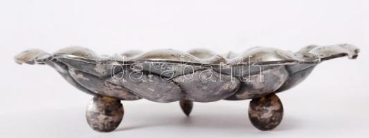 Ezüst (Ag.) kínálótál, hólyag domborított díszítéssel, jelzett, OR mesterjellel, d:31 cm, nettó: 548...