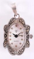 Art deco fazonú medálóra ezüst (Ag) tokkal, markazitokkal és egy ónixszal /  Silver case pendant watch with marcasites and one onyx stone, in art deco style, 3,5cm, br: 9,3gr