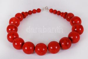 Óriáskorall nyaklánc ezüst (Ag) szerelékkel /  Red coral necklace with large beads and silver accessories, 40cm