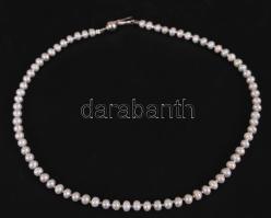 Tenyésztett gyöngy nyaklánc ezüst (Ag) szerelékkel /  Cultured pearl necklace with silver accessories, 42cm