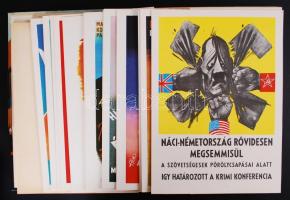 1970 Politikai plakátok 1945-1948. Bp., Kossuth. 48db reprint A4-es méretben, kiadói, illusztrált ma...
