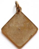 1914. "Világháború Emlék" fém medál. Szign.: KS (Kiss Sándor?) (25.3x28.2mm) T:2