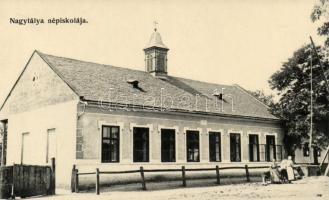 8 db régi, magyar képeslap / 8 Hungarian postcards