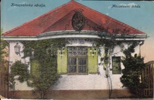 Krasznahorkaváralja mauzóleumi őrház / mausoleum