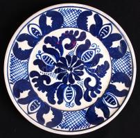 Nagy kerámia tétel a XIX. századtól napjainkig, főleg falitányérok összesen 12 db