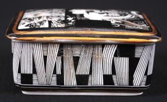 Szász Endre által tervezett Hollóházi jelzett porcelán ékszeres doboz hibátlan állapotban / Faces de...