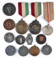 1939-1967. 13db magyar és külföldi sportérem, főleg vivás, több szalaggal T:vegyes