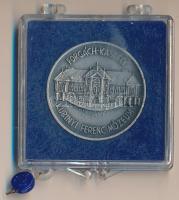 1980. "II. Rákóczi Ferenc-Forgách kastély" fém emlékérem plombált plasztik tokban T:1