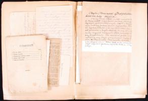 Orosz dokumentumok, nyomtatványok, okmányok az I. világháborúból. Katonai anyag, benne zsákmányolt orosz térképpel, rajta magyar katona feljegyzéseivel / military documents from WW. I. with maps