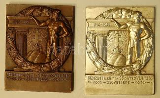 1927. "Pénzintézeti Sportegyletek Szövetsége" bronz + ezüstözött bronz szögletes plakettek T:2
