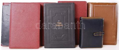 Judaika könyv tétel: Mákzór Imádságos könyv I-IV. Budapest é.n. Schlesinger Jozs. könyvkeresk.+ Dr. Kiss Arnold: Mirjam. Imádságok zsidó nők számára. 96. bővített kiadás. Schlesinger Jos. Kiadói, Budapest. Kisalakú könyv bőrkötésben, aranyozott lapszélekkel, jó állapotban.+ 2db Mákzor Imádságos Könyv, az év minden napjára. Magyarra fordította: Schön József. Schlesinger jos. könyvkereskedése, Budapest. 2. köt. ros-hássonó-ünnep második napra. Kissé laza, Dombornyomott egészvászon kötésben.