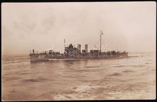 1916 S. M. Boot 89F torpedóromboló, hátoldalán feliratozott, datált /  World War I, S. M. Torpedoboot 89F, with Hungarian descritpion on back, 9x14cm