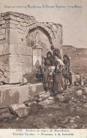 Macedonian folklore, women at fountain