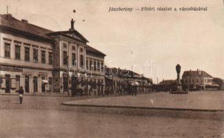 Jászberény Főtér, városháza