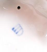 Altwien kislány a beöltöztetett buldoggal, kézzel festett, jelzett, hibátlan, apró lepattanással, m:...