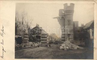 Unidentified town-view, destroyed building, photo (EK)