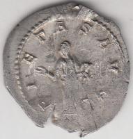 Római Birodalom / Salonina 254-268. Antoninian Ag "CORN SALONINA AVG / PIETAS AVG" (3.05g)...
