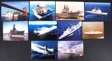 10db színes fotóprint modern hadihajókról, ill. egy hadihajómodellről, klf méretben /  10 photo prints of warships