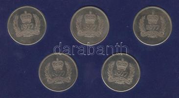 Nagy-Britannia 1977. "A királynő ezüst jubileuma" 5xklf fém emlékérem (38mm) díszkiadásban...