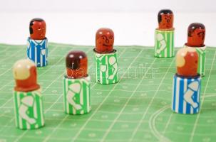 Cca 1930 Hurrá Tor!, német társasjáték, teljes, játszható állapotban, doboza sérült, 51×14 cm