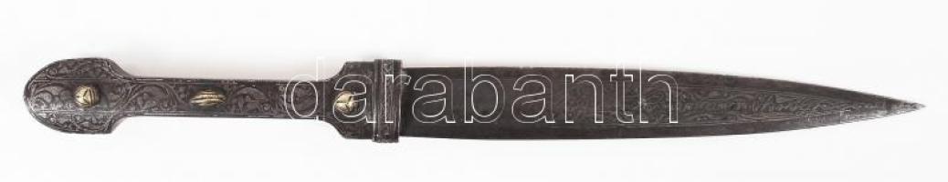 XIX. sz kaukázusi dísztőr maratott pengével, rajta írással /  XIX. century Caucasian dagger with insciption on the blade 32 cm