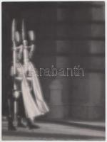 1940 Vadas Ernő (1899-1962): A gárda. Vintage fotó, aláírva, a Hungária Magazinban publikálva, 22x17 cm