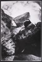 1985 Gink Károly (1922-2002) fotóművész dedikációjával és egy vintage fotóval ellátott kiállítási ka...