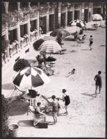 1938 Reich Péter Cornel: Széchenyi fürdő. Vintage felvétel, pecséttel jelzett 30x24 cm