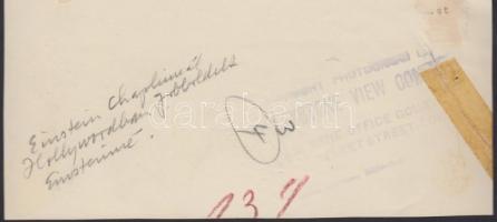 1931 Einstein és Chaplin. Sajtófotó, hátoldalán a Keystone View Company pecsétjével (felül sérült) /...