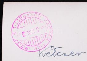 1940-1950  Magyar Filmiroda: 13 féle magyar filmből 21 db 9x12 cm-es fotó pecsételve, többsége felir...