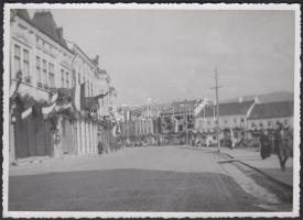 1940 Gyergyószentmiklós fotója a magyar hadsereg bevonulása után 18x12 cm