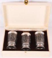 Reinzinn Hammerling, kézzel készült ón boros kupák, jelzettek, díszdobozban, kis füzettel, 26×16 cm,...